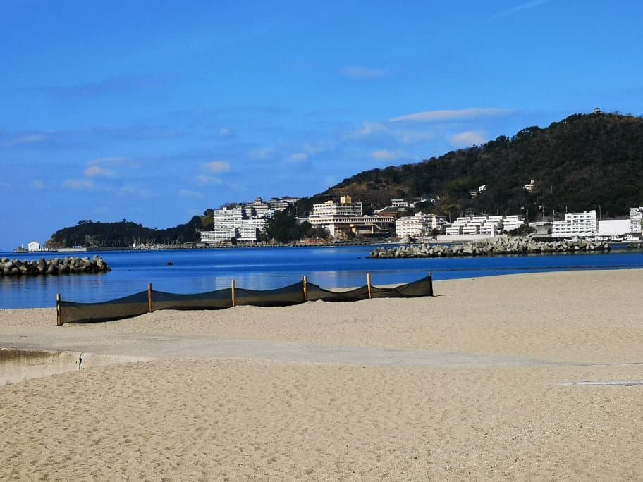Kataonami Beach
