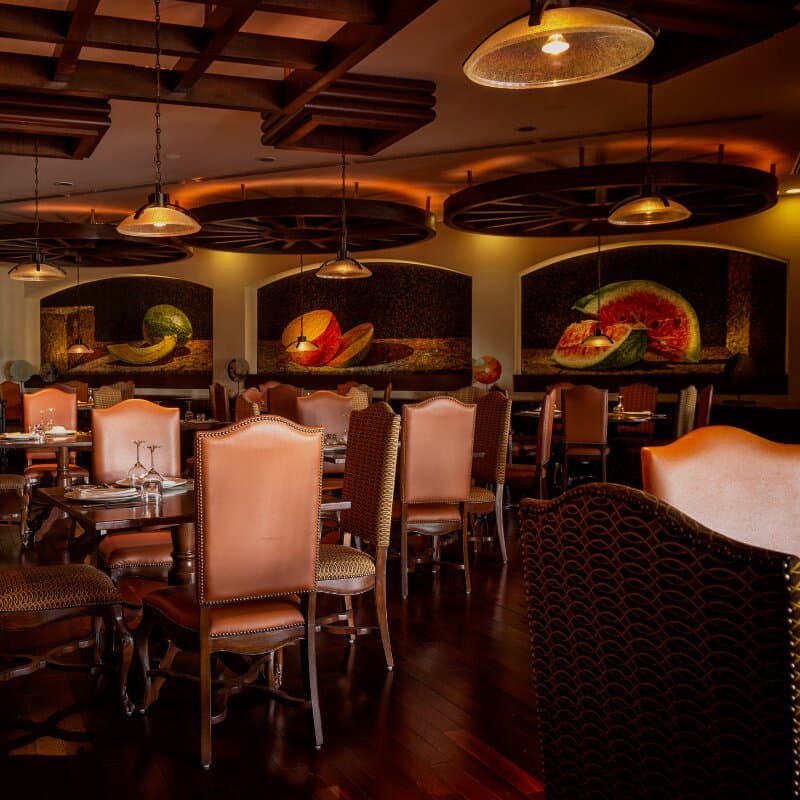 Seafood and Steak restaurant with romantic atmosphere 