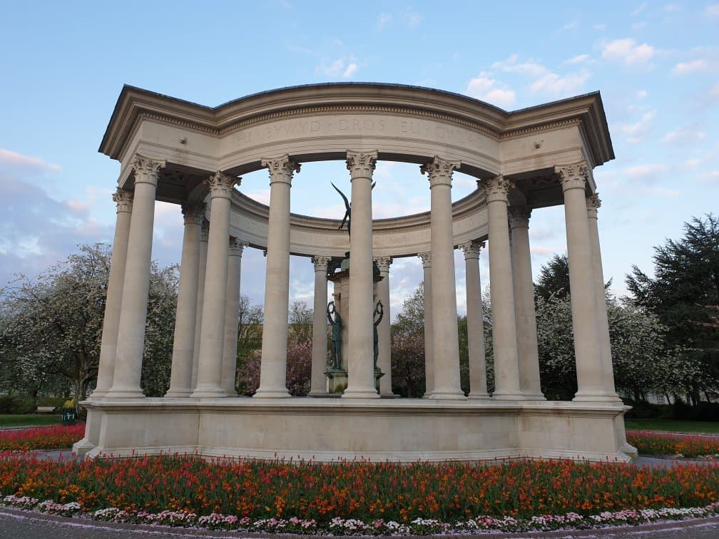 Cofeb ryfel Cenedlaethol Cymru - Welsh National War Memorial, Alexandra Gardens, Cardiff. Visited End April 2021