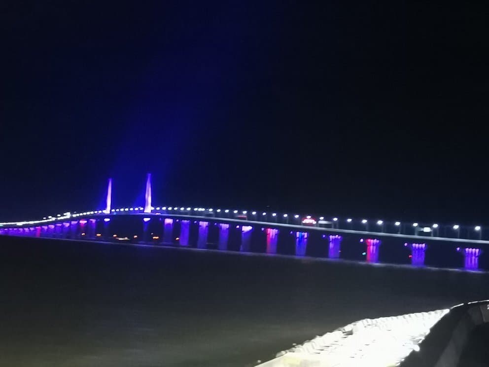 澳巴