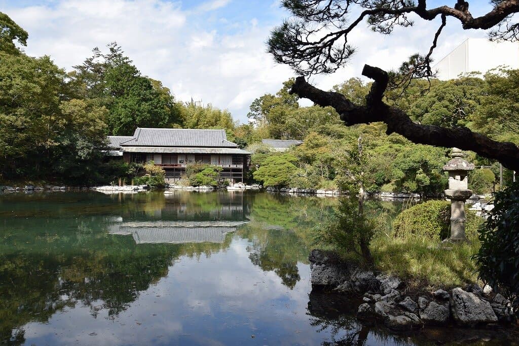 満水の小浜池