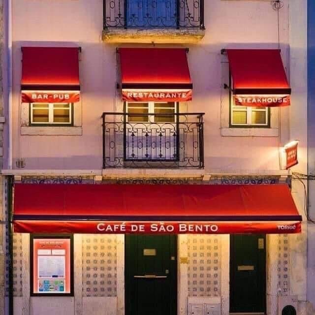 Fachada do Café de São Bento