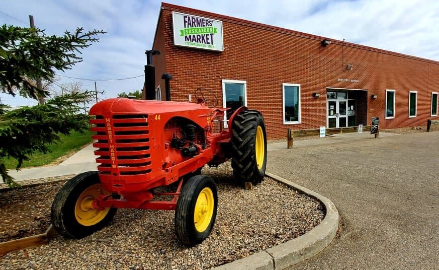 Saskatoon Farmers' Market 
Open Year-Round 
Sat.8-2 & Sun.10-3
2600 Koyl Ave.