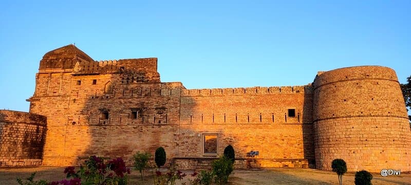 Chanderi Fort