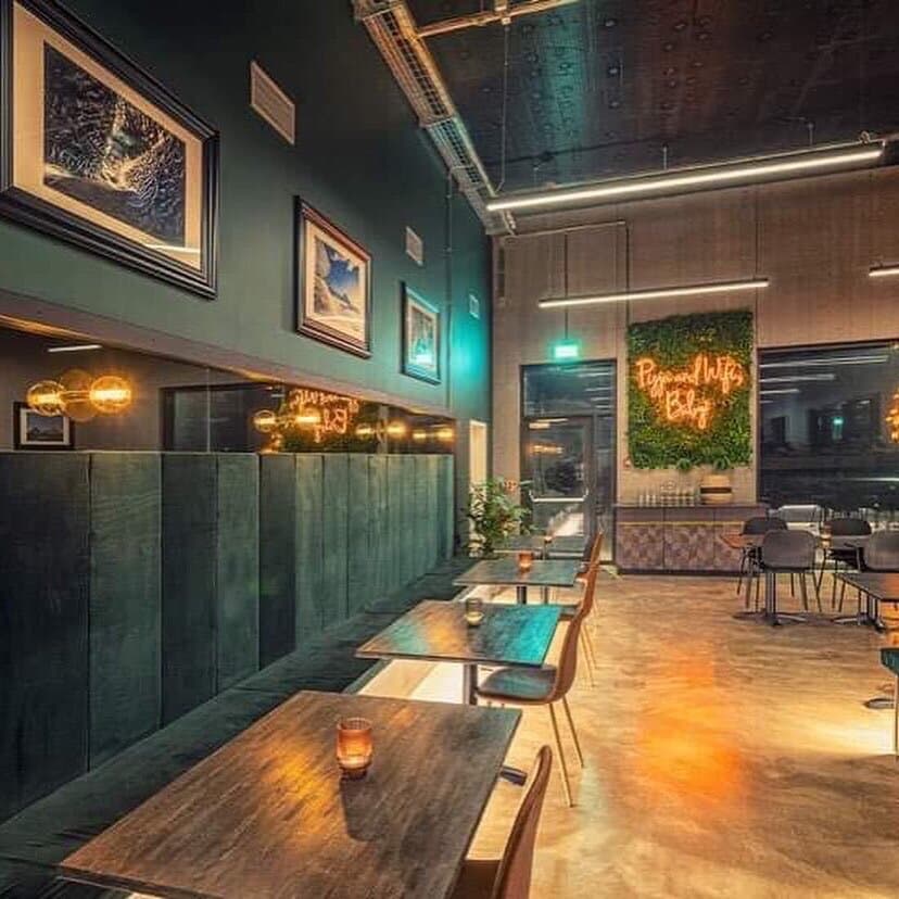 Black Crust Pizzeria