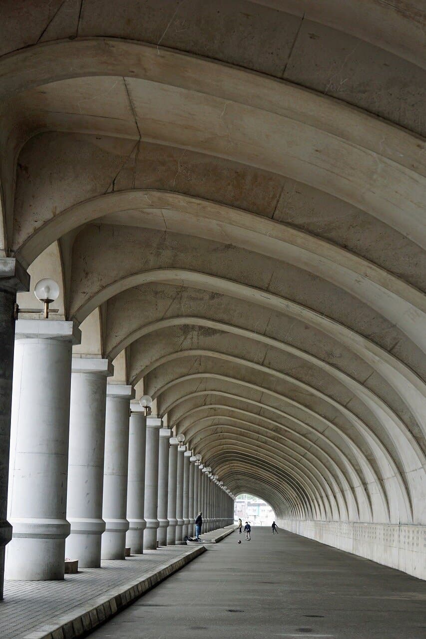 映画「北の桜守」で吉永小百合が樺太から引き揚げるシーンで使われた。