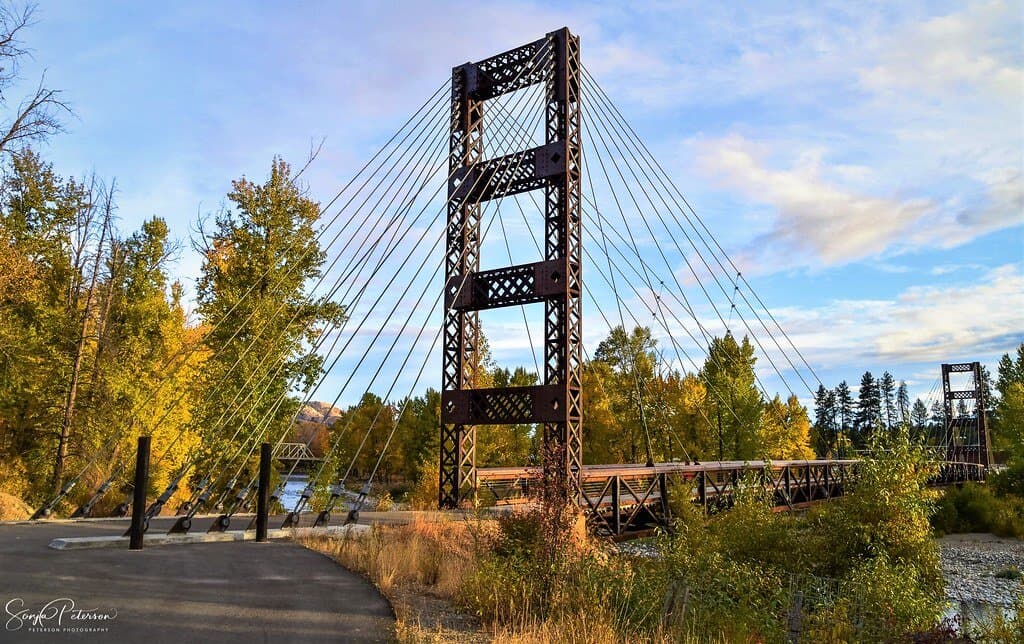 This is a nice pedestrian bridge I should like to go there next time