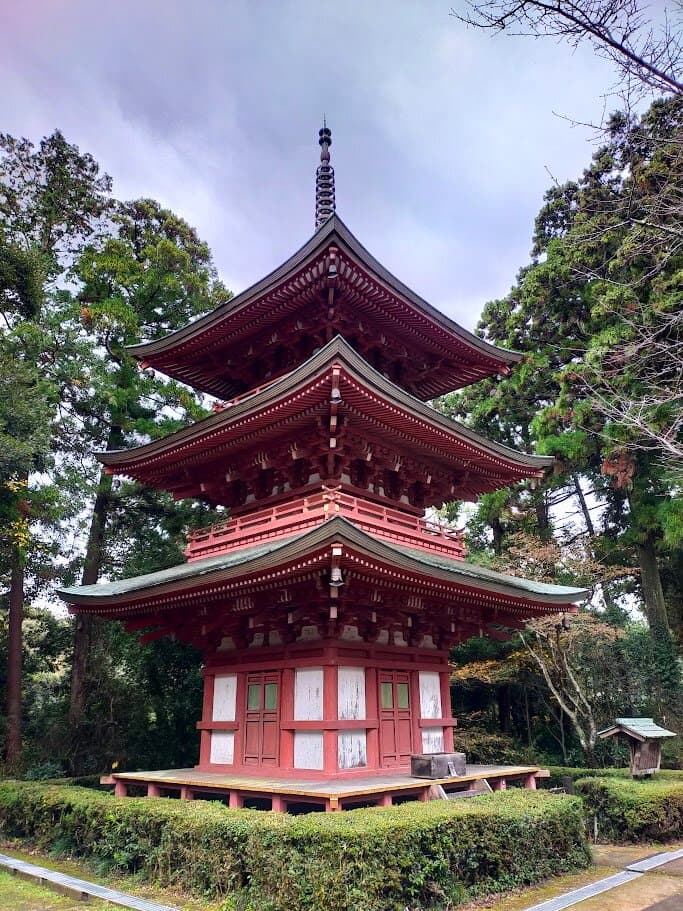 三重塔