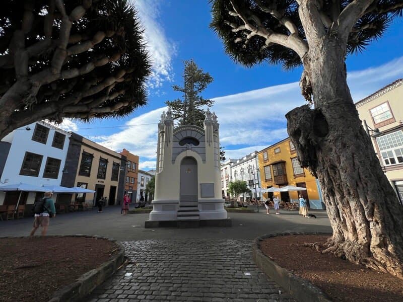 Plaza Cruz
