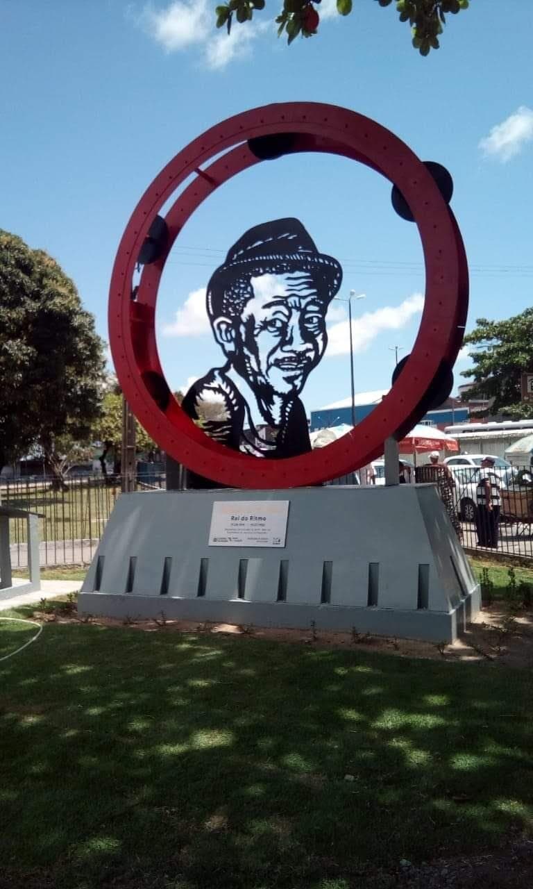 Monumento "Jackson do Pandeiro - Rei do Ritmo"  Terminal Rodoviário de João Pessoa - PB