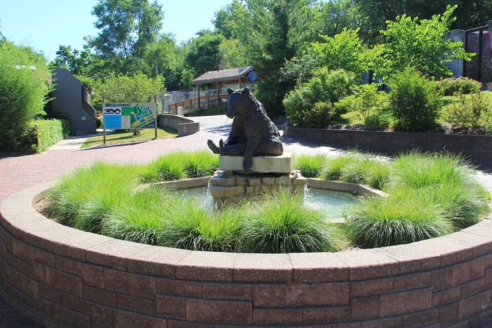 Beautiful park-like setting. 