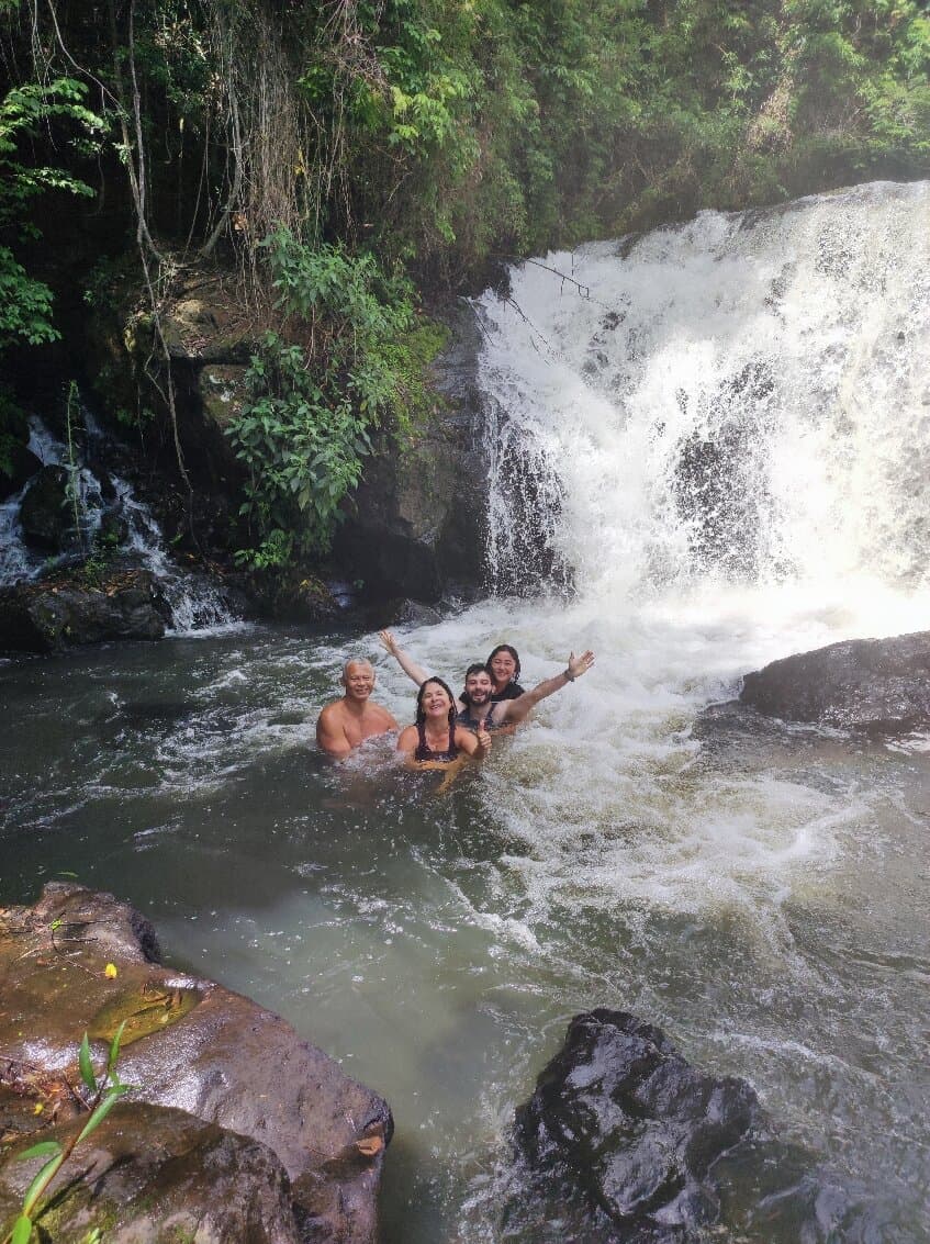 Excelente trilha de graça e acompanhada com guia