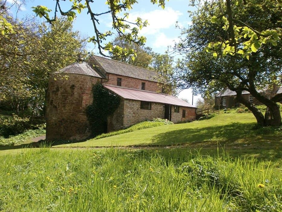 Barry Mill Exterior 