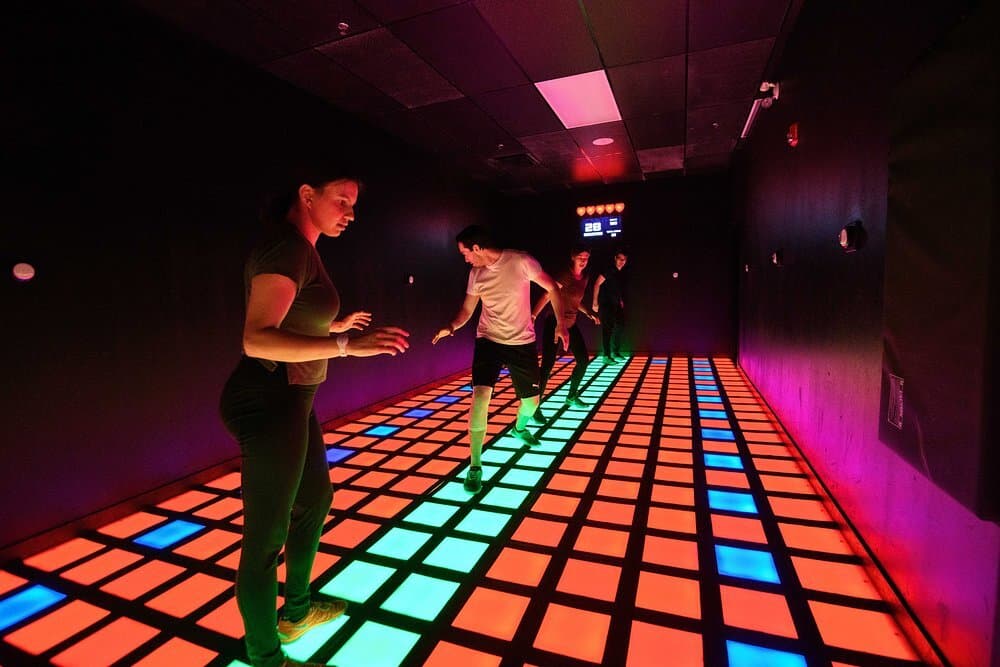 Look around for those pesky blue squares, look out for the red squares!