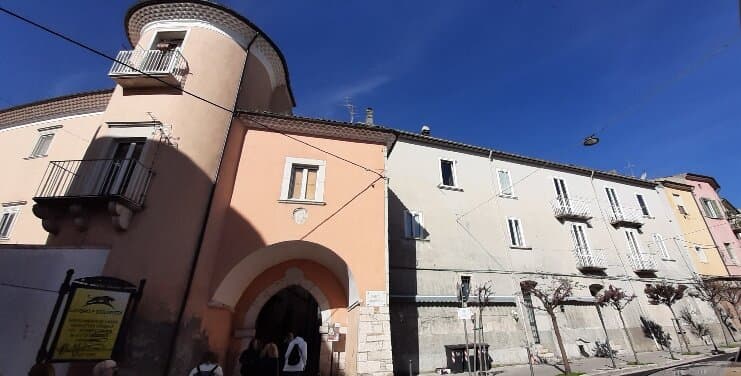 Porta Mancina