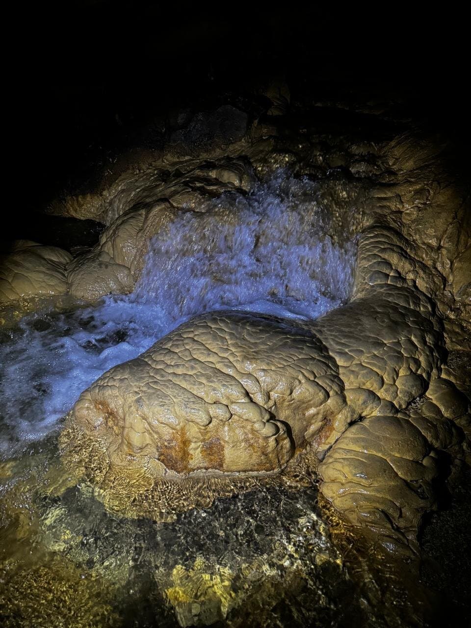 Пещера голова отапа