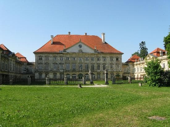 Innenhof mit Neptun-Brunnen