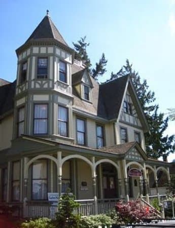 Gaches Mansion, home of the La Conner Quilt & Textile Museum