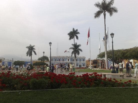 Plaza de armas de Trujillo
