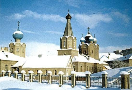 Вид на собор зимой
