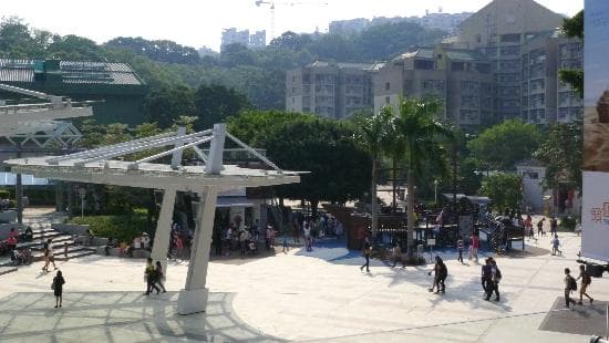 Stanley Plaza (3)