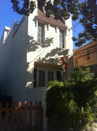 Skinny House 2

