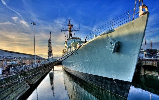 HMS CAVALIER (1944)