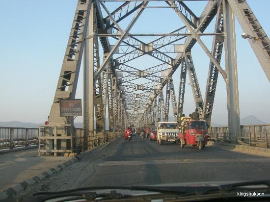 The Brdige Roadway

