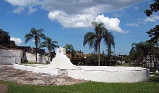                   Fontinha
                