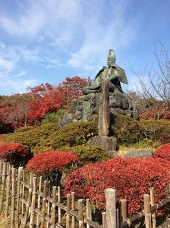 源頼朝像