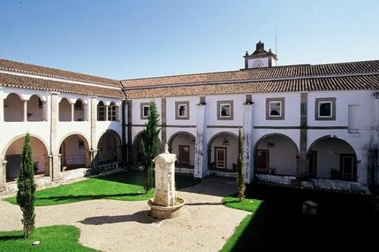 Claustros interiores