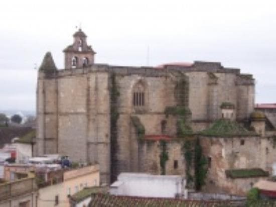 Iglesia de San Mateos desde las alturas