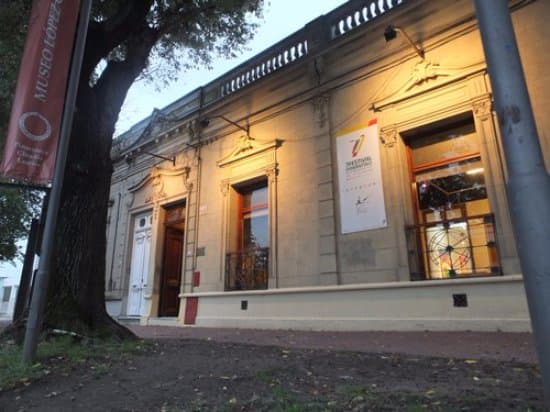 Frente del Museo López Claro