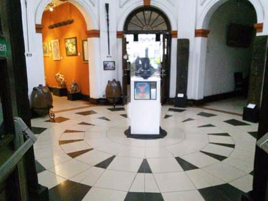 Point zero, the place from which distances to the rest of the world from nairobi are measured.