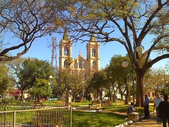 Ambiente de encontro da família, amigos, para curtir a natureza e eventos.