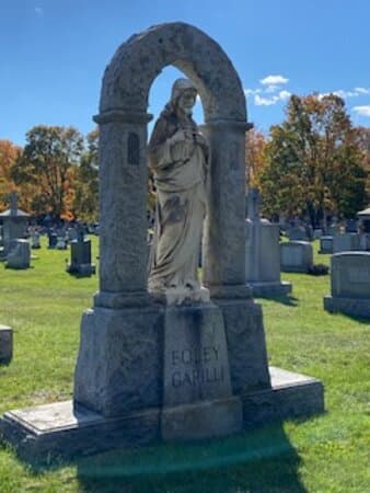 Another elaborate tombstone.