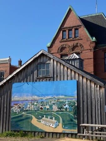 A mural near the wharf.