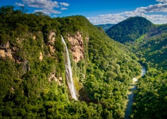 Cachoeira Boca da Onça: a mais alta do Mato Grosso do Sul - 156 metros e o Cânion do Rio Salobra