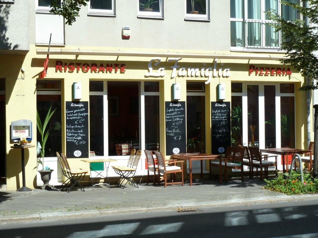                   Restaurant La Famiglia in Berlin-Weissensee
                