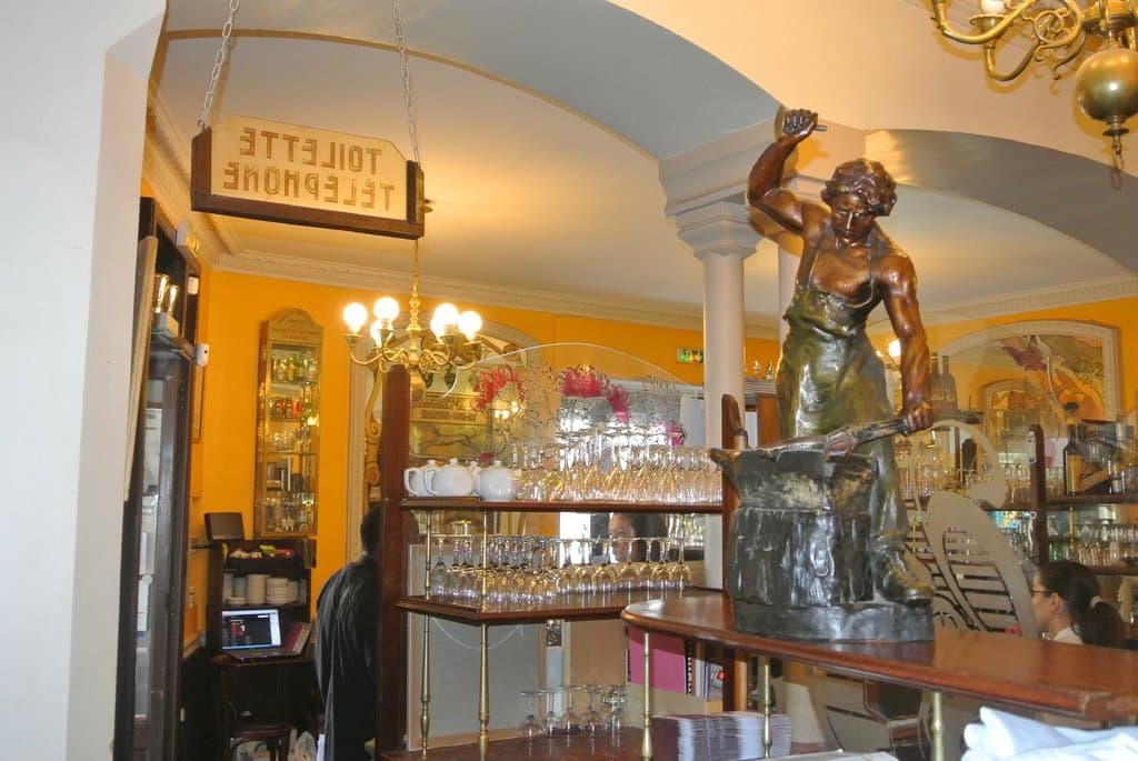 bar et entrée