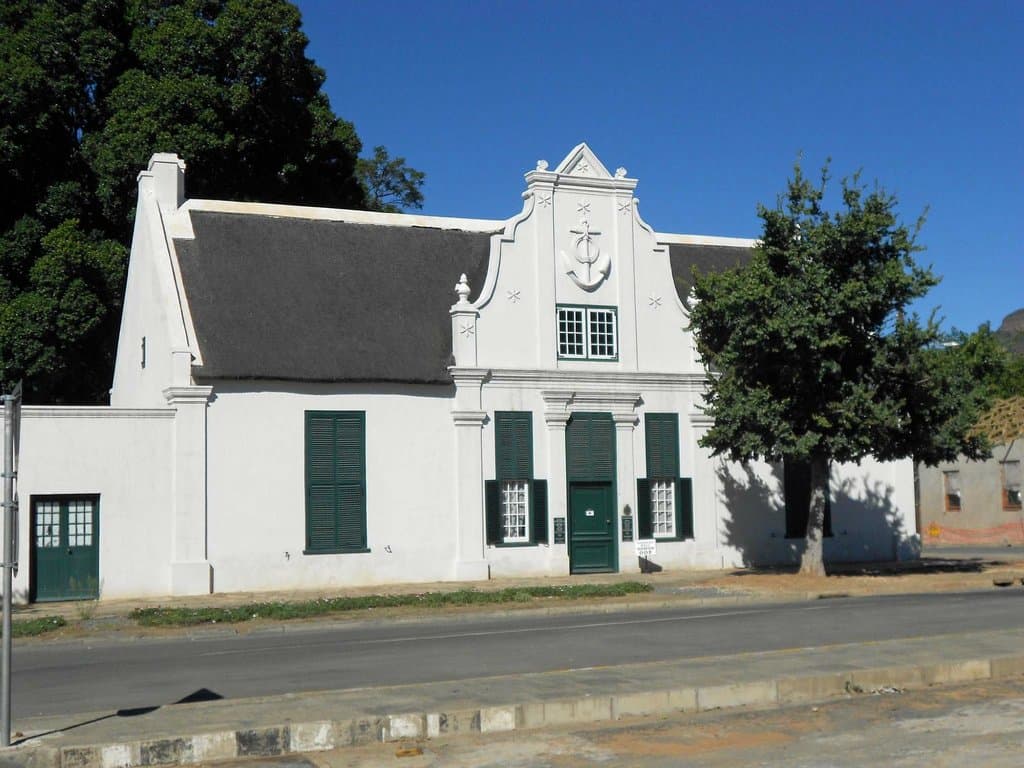                   Urquhart House
                