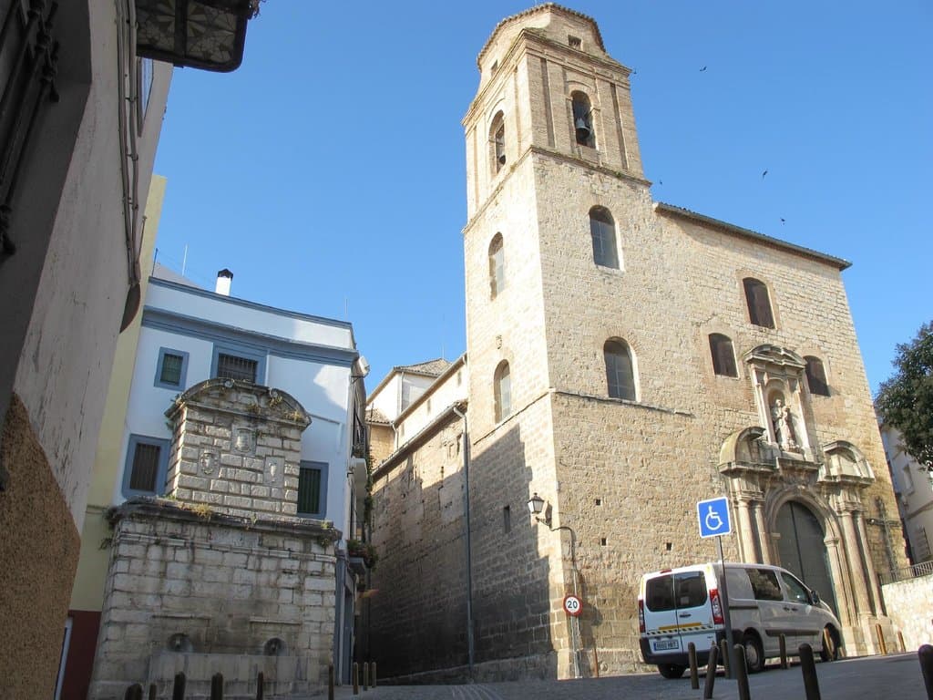 Fuente Nueva e Iglesia de la Merced