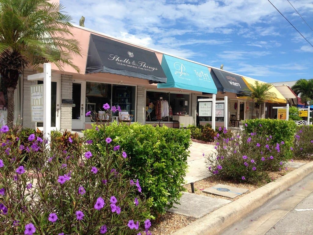 Nice scenic area outside Lemon Tree