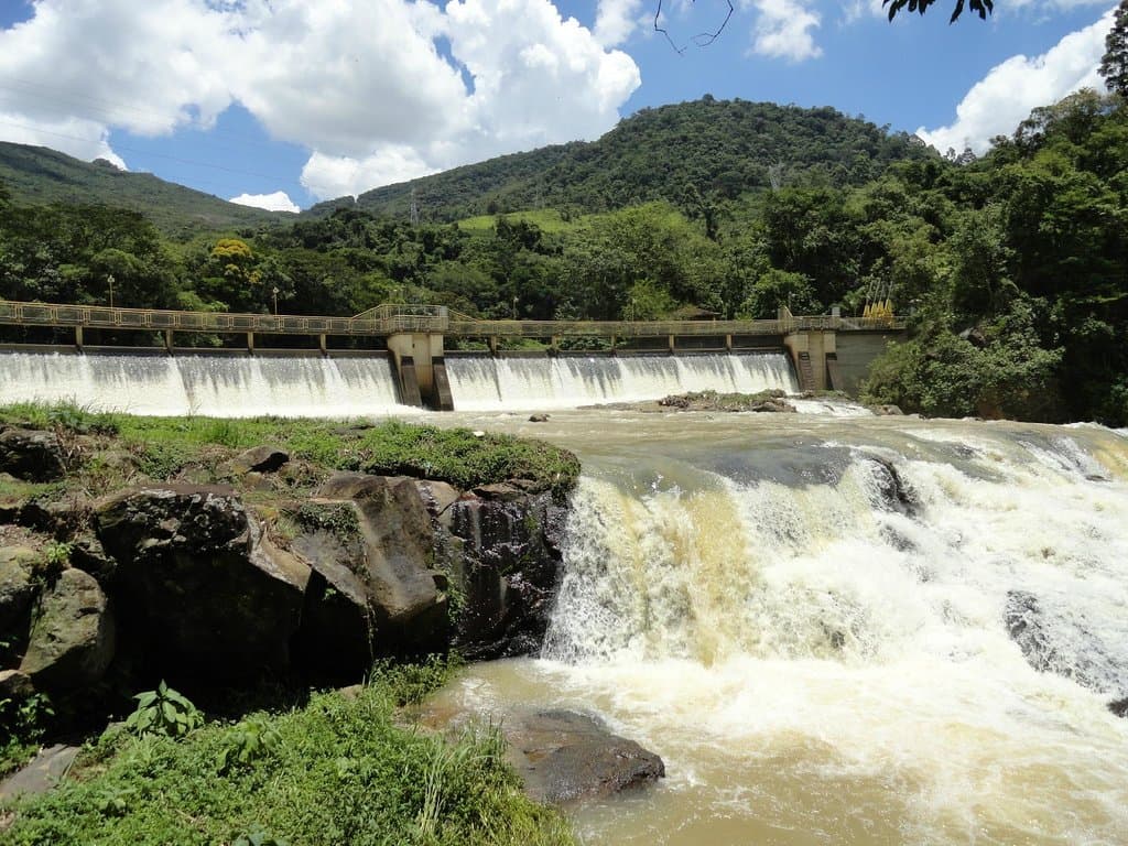 cascata das andorinhas