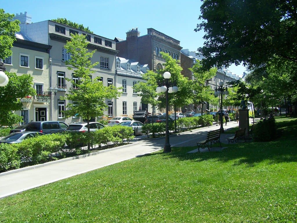 Parc de l'Esplanade, rue d'Auteuil