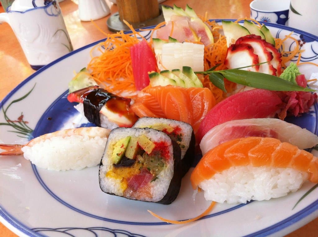 Sashimi and Sushi Set