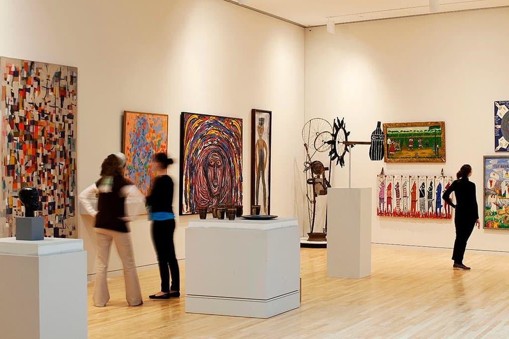 Numerous galleries house many items of the permanent collection and changing temporary exhibitio