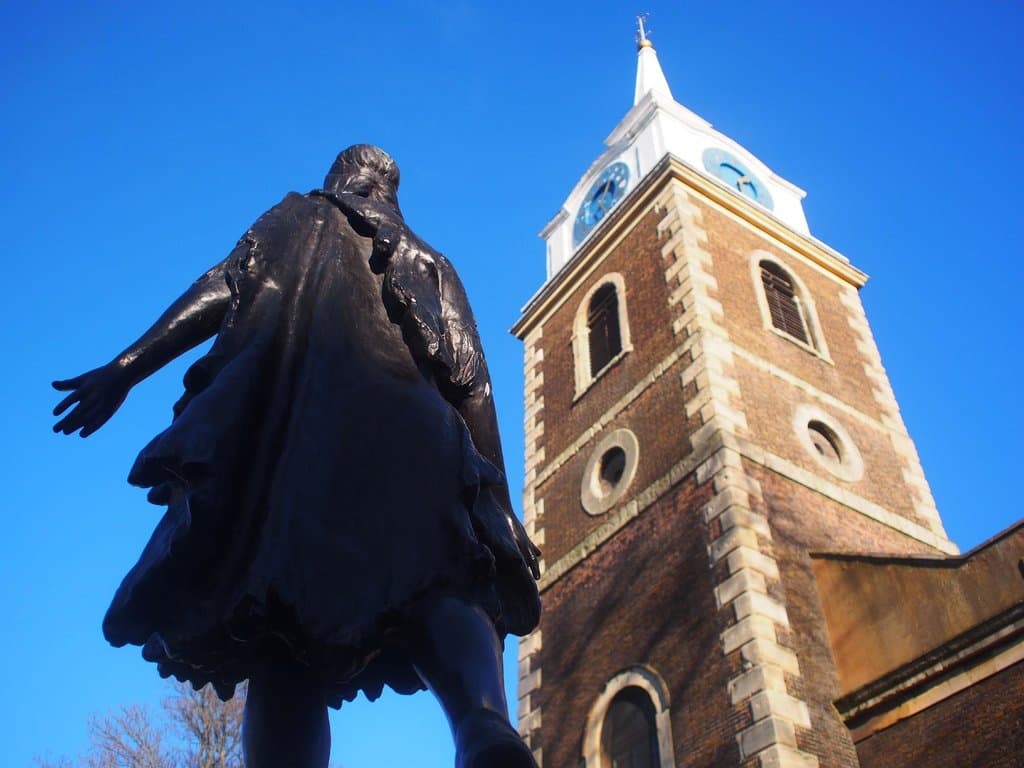 statue of Pocahontas