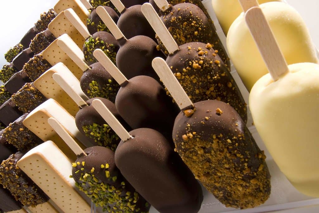 Sticko's and yummy biscotti with your favourite gelato inside
