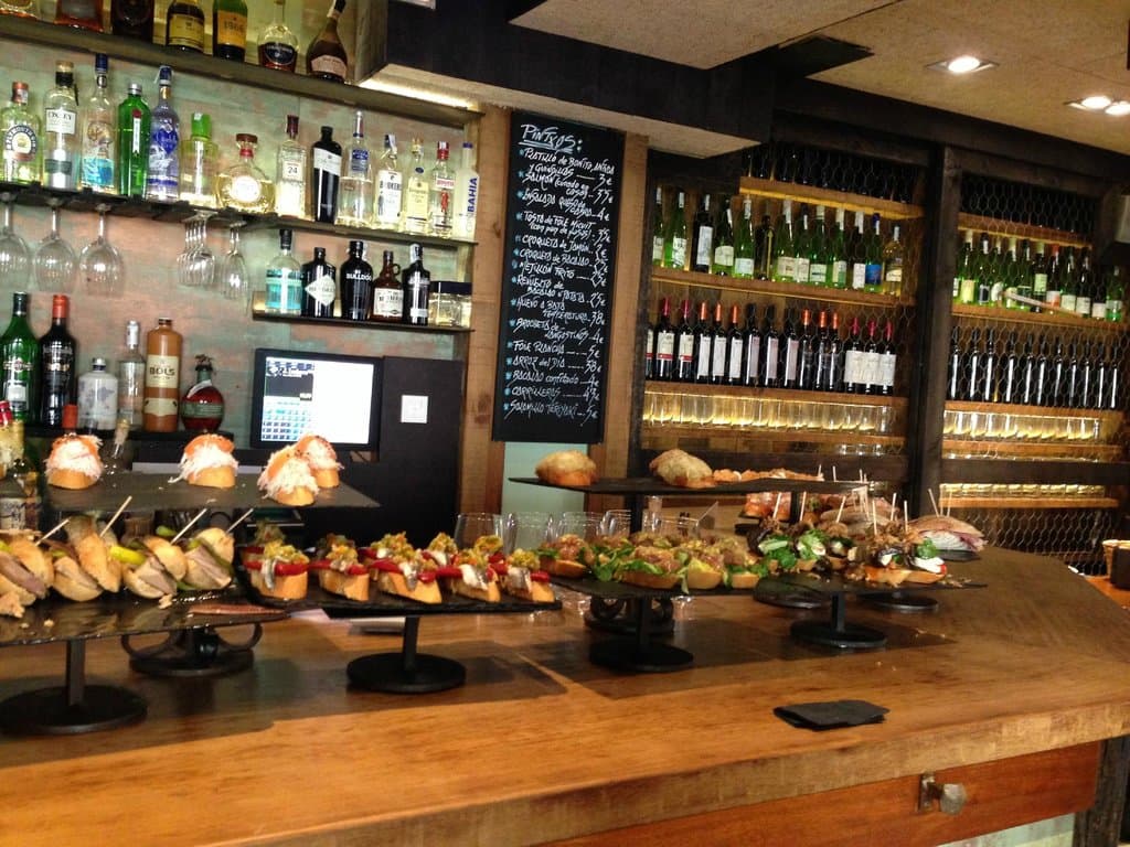 Atari: Pintxos y vinoteca